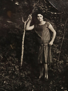 Мария Волкова (в девичестве Мяльнык). Липецк, Нижний парк. 27 сентября 1931 года.